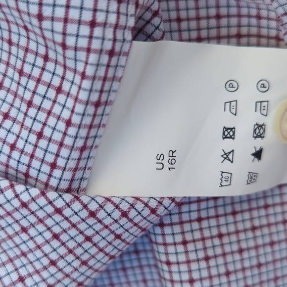 Hugo Boss Men's Sharp Fit Red White Gray Plaid Shirt - M Great Condition - Picture 5 of 5